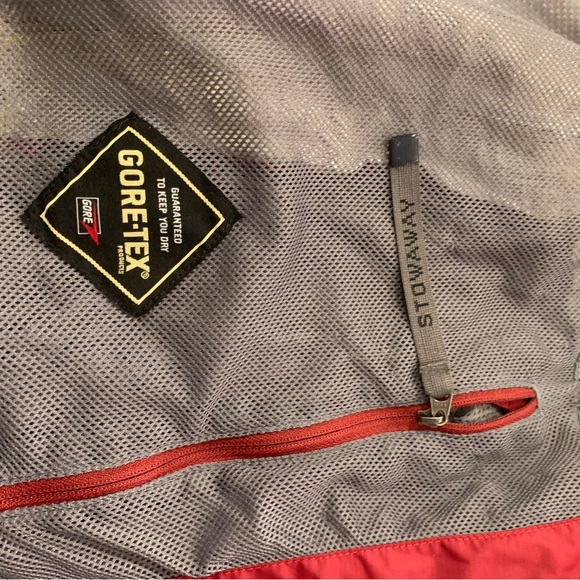 Vintage LL Bean Women's Sz XL Gore-Tex Rain Jacket maroon W/ Hood - Picture 16 of 16